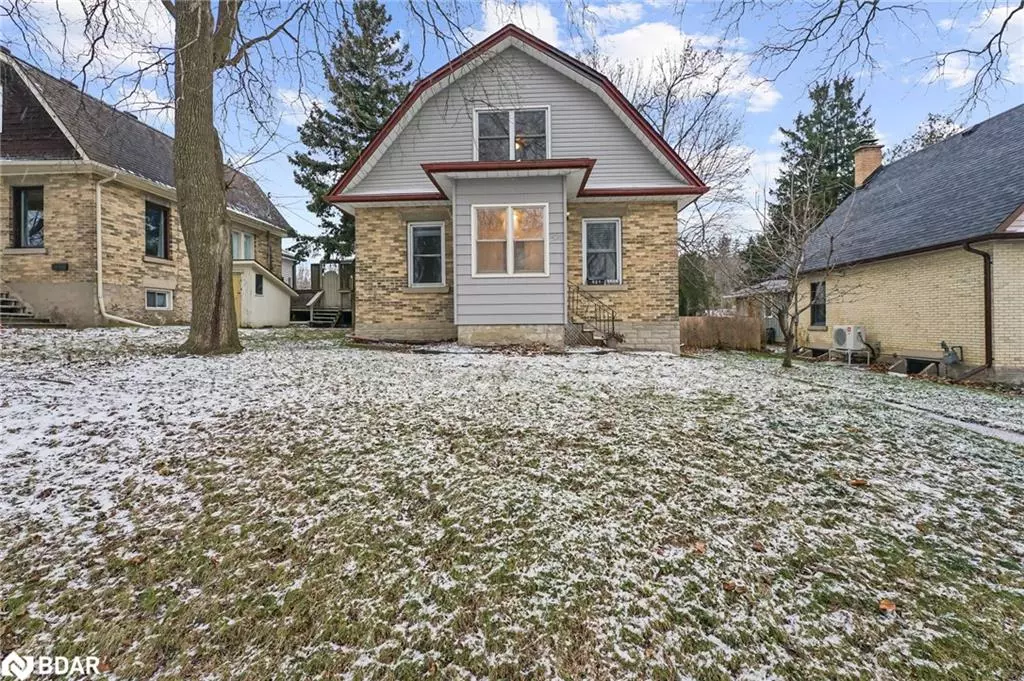 Fergus, ON N1M 1P4,521 St Andrew Street W