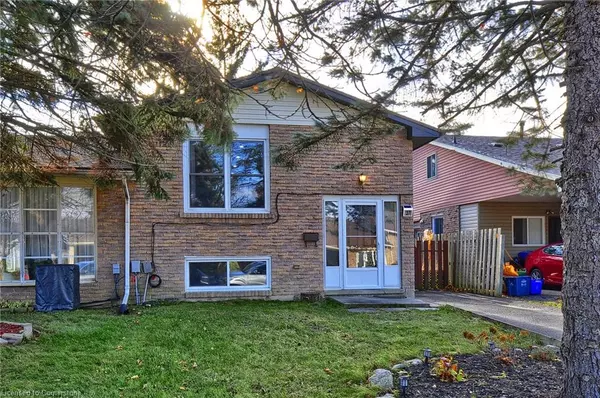 37 Autumn Road, Brantford, ON N3R 7B1