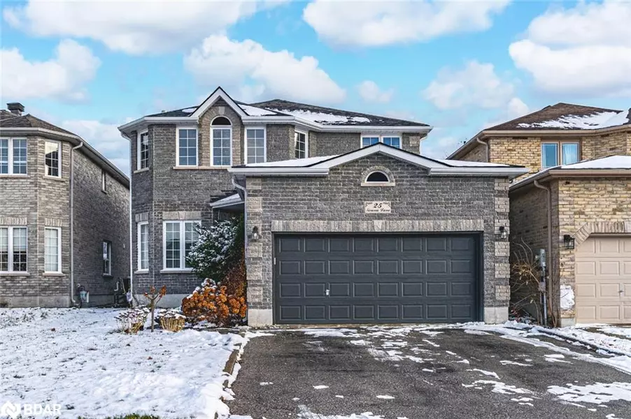 25 Serena Lane, Barrie, ON L4N 0V6