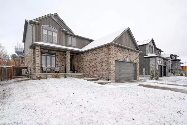 Komoka, ON N0L 1R0,82 Fieldstone Crescent N