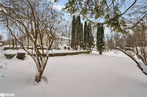 Orillia, ON L3V 1G1,48 Olive Crescent