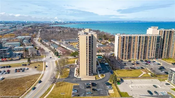 Stoney Creek, ON L8E 3W6,301 Frances Avenue #1203