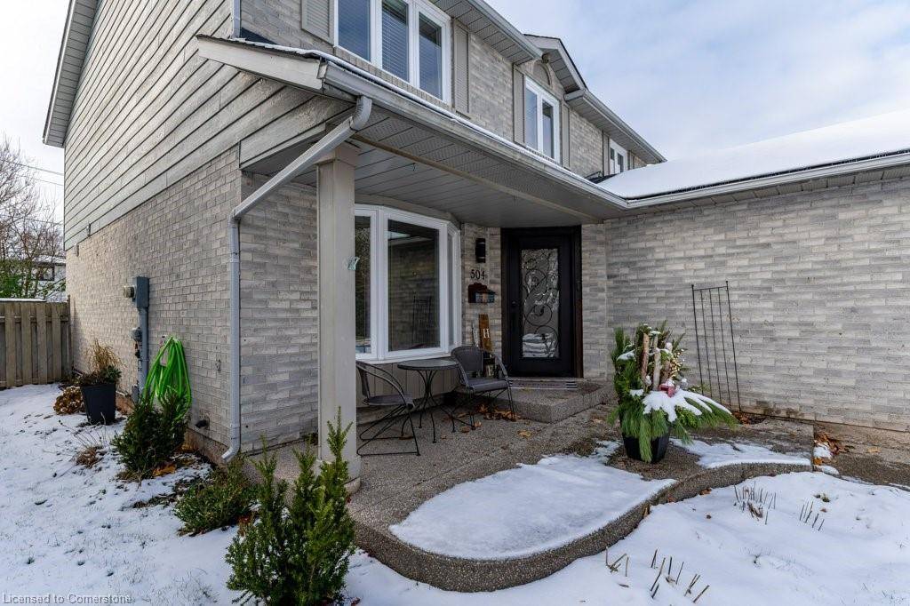 Burlington, ON L7L 5T3,504 Mathewman Crescent