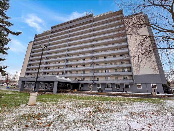 640 West Street #302, Brantford, ON N3R 6M3