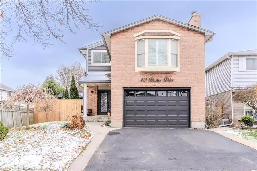 42 Drakes Drive, Stoney Creek, ON L8E 4G5