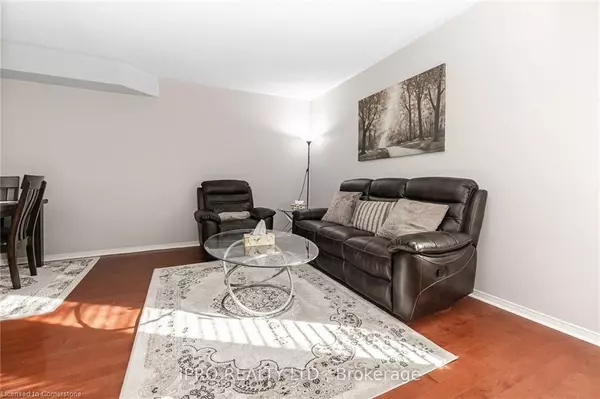 Mississauga, ON L5M 5P6,2555 Thomas Street #112