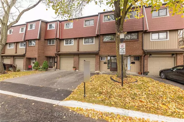 Pickering, ON L1V 2Y8,1310 Fieldlight Boulevard #49