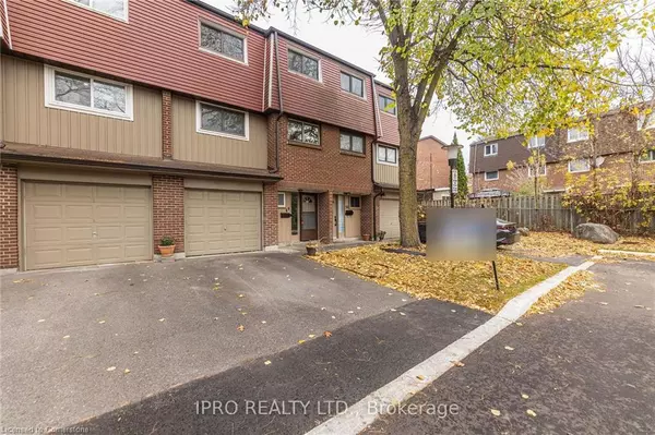 Pickering, ON L1V 2Y8,1310 Fieldlight Boulevard #49