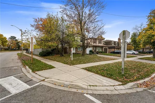 Mississauga, ON L5N 1Z8,3037 Oslo Crescent