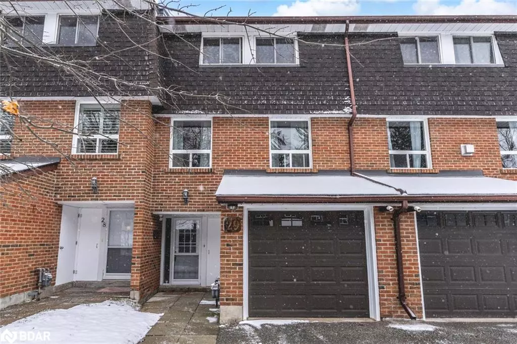 Barrie, ON L4M 1L3,360 Blake Street #29