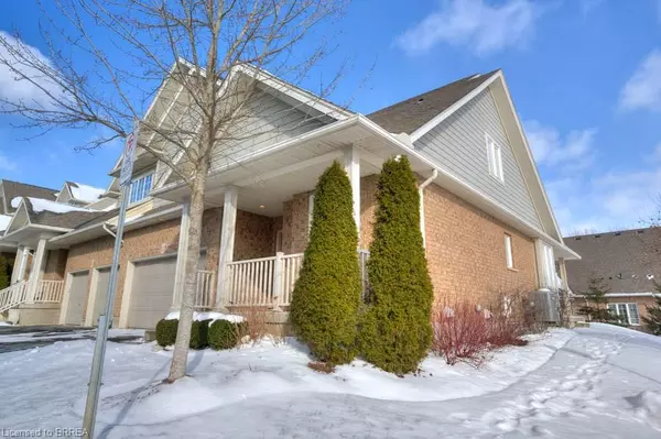 Kitchener, ON N2A 4N4,50 Bryan Court #22