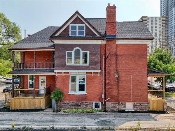 Kitchener, ON N2H 3Z2,18 Weber Street W