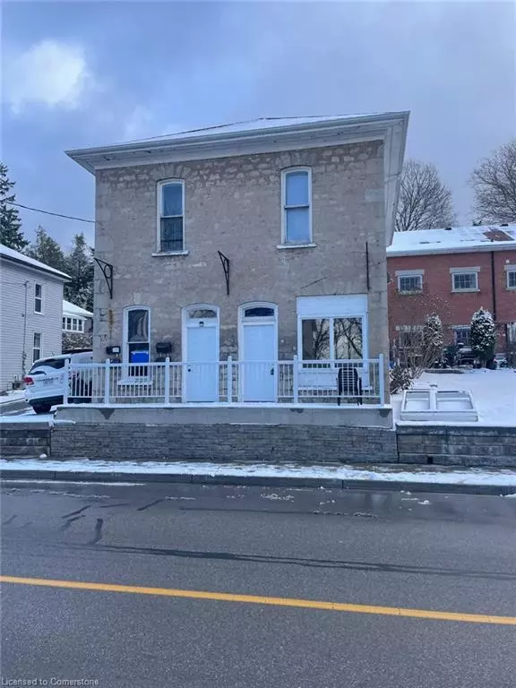 Cambridge, ON N3C 1G3,88 Queens Street W #1