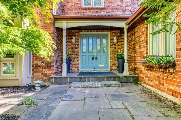 Oakville, ON L6J 6K5,341 Acacia Court