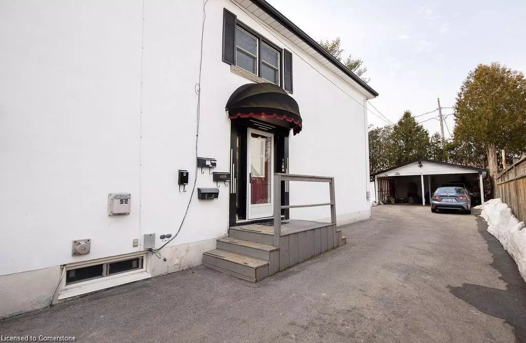 Dundas, ON L9H 4N8,9 Don Street #Basement