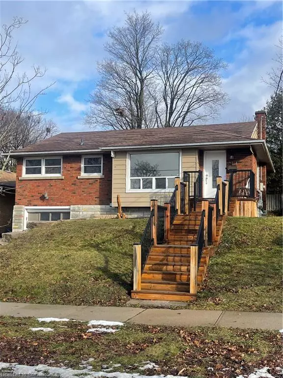 214 Clark Avenue, Kitchener, ON N2C 1Y5