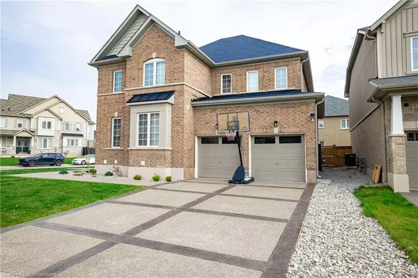 Caledonia, ON N3W 0C3,50 Fleming Crescent