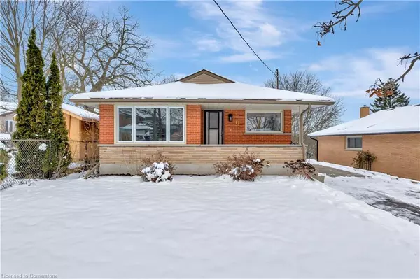 Kitchener, ON N2M 4M5,11 Southmoor Drive