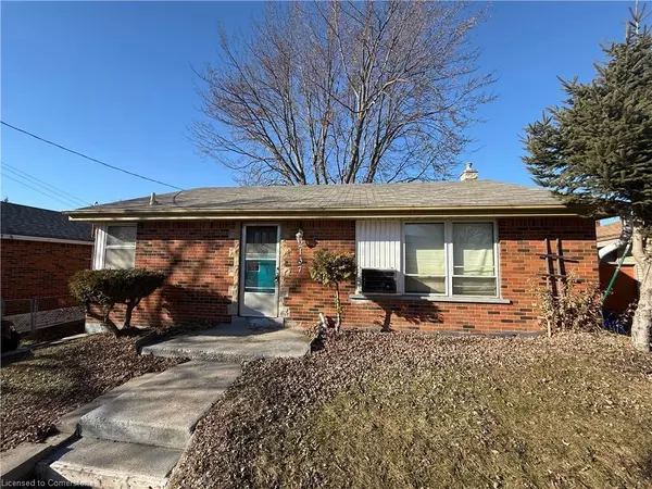 2137 Mount Forest Drive N, Burlington, ON L7P 1H6