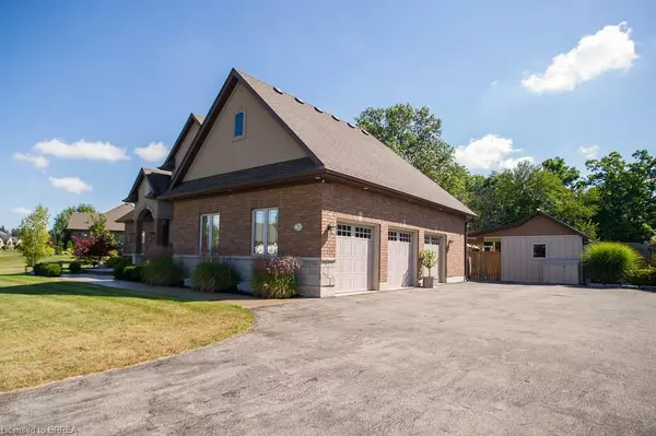 Brantford, ON N3T 0M2,20 Wingrove Woods