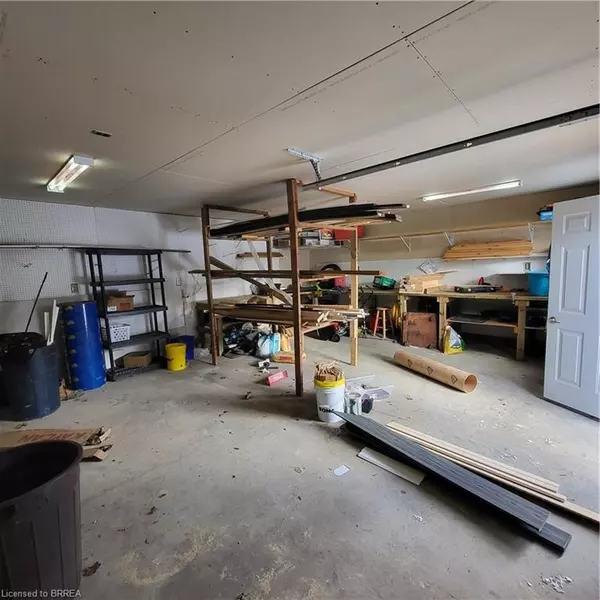 Brantford, ON N3S 4E8,404 Nelson Street #GARAGE