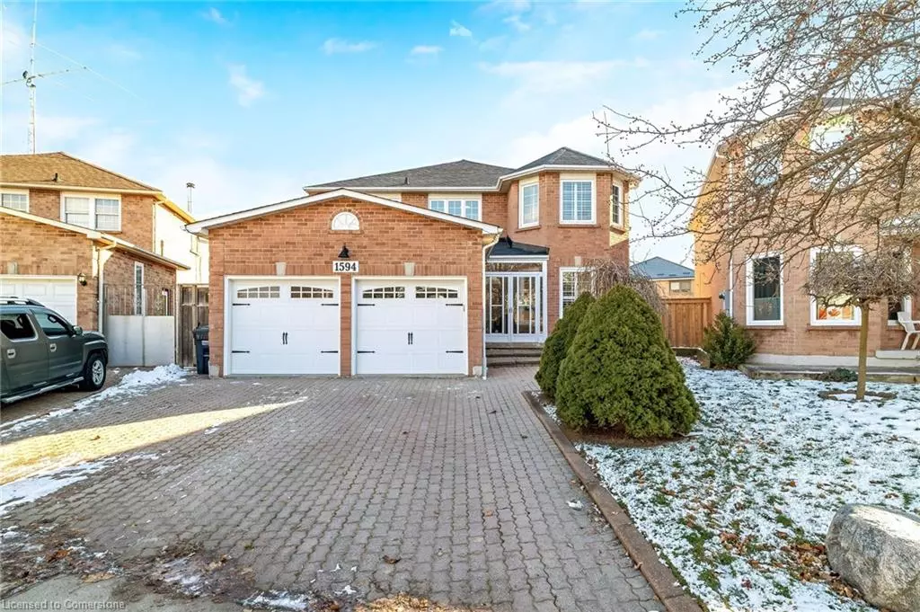 Mississauga, ON L5M 3X1,1594 Stillriver Crescent