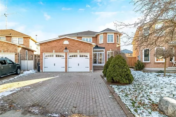 1594 Stillriver Crescent, Mississauga, ON L5M 3X1