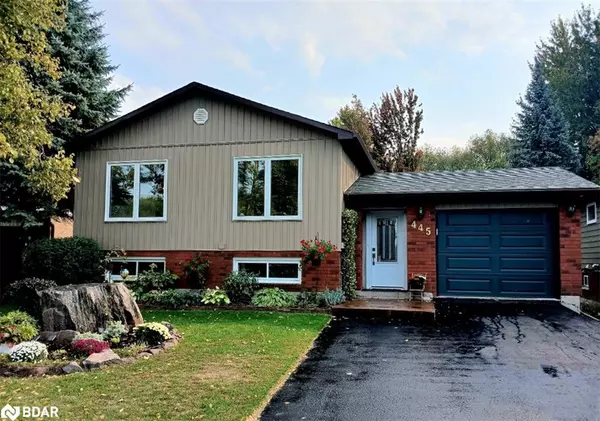 445 Mooney Crescent, Orillia, ON L3V 6R5