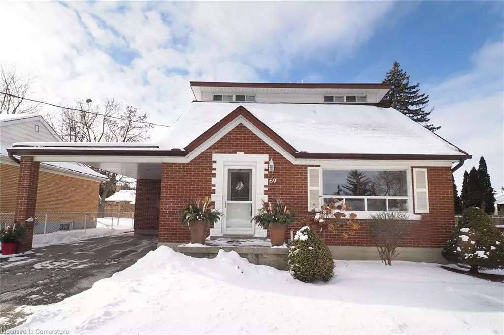 Kitchener, ON N2H 4K4,69 Woodward Avenue