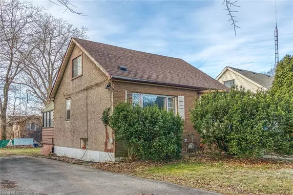 858 Beach Boulevard,  Hamilton,  ON K8H 6Z4