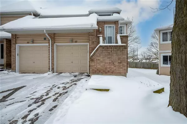 Kitchener, ON N2M 5L6,205 Highland Crescent #12