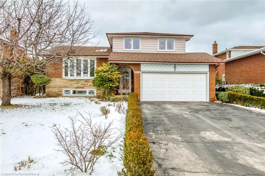 Oakville, ON L6K 3R3,325 Ulric Crescent