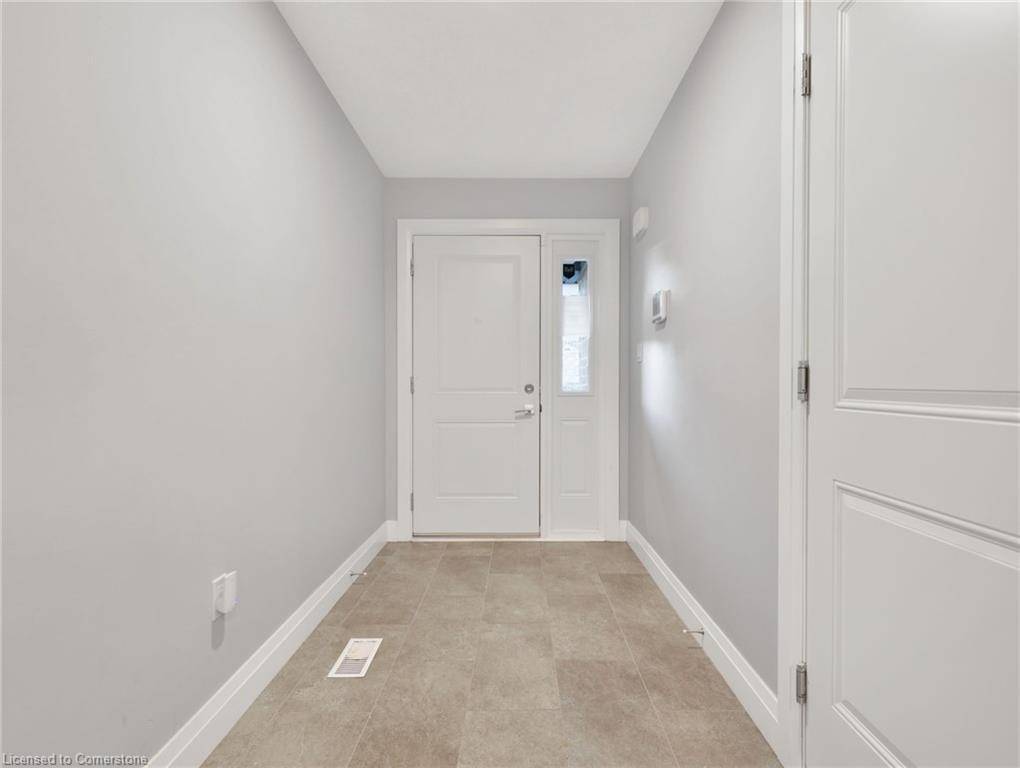 Tillsonburg, ON N4G 0J6,61 Vienna Road #14
