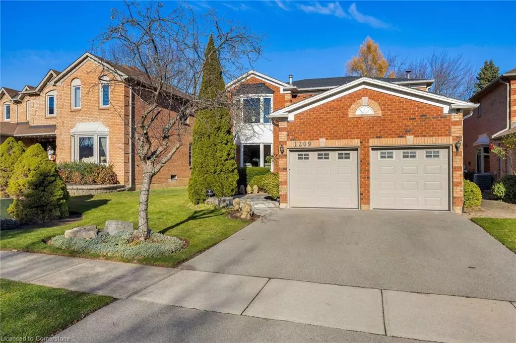 Oakville, ON L6M 2T4,1209 Bowman Drive