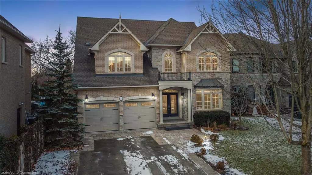 177 Spring Azure Crescent, Oakville, ON L6L 6V7