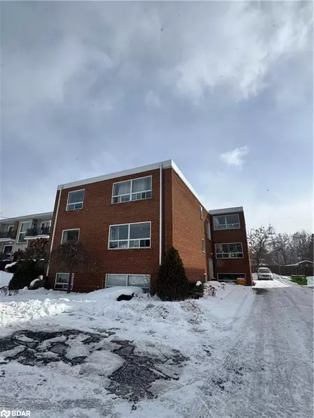 13 Queen Street #6, Barrie, ON L4M 1Y9