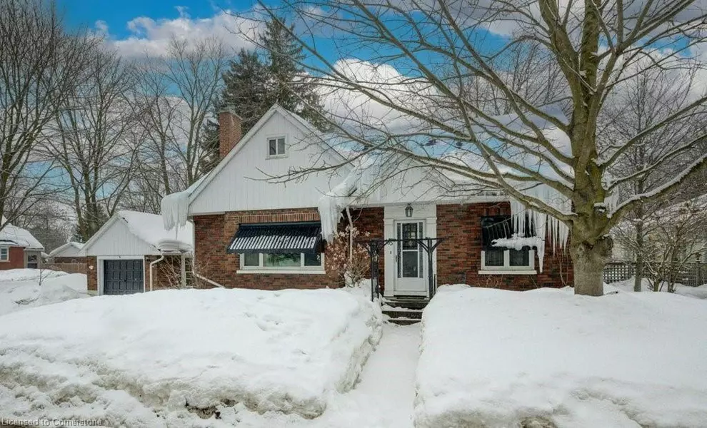 185 Birmingham Street W, Mount Forest, ON N0G 2L1