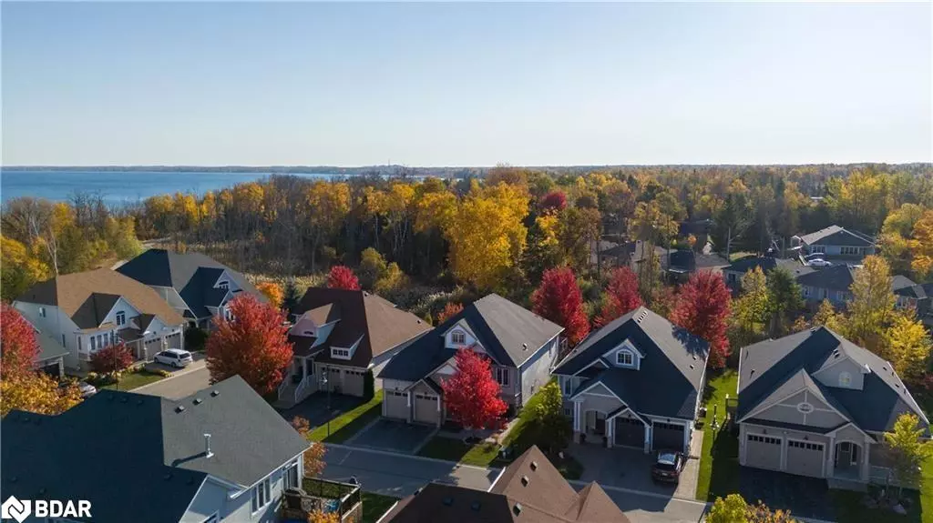 Wasaga Beach, ON L9Z 0E9,44 Starboard Circle