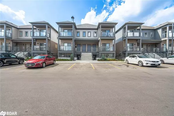 205 West Oak Trail #55, Kitchener, ON N2R 0R9