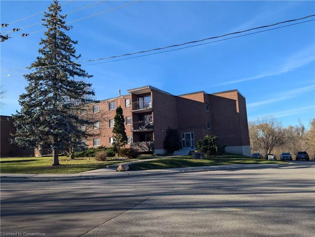 Kitchener, ON N2M 4N6,4 Avalon Place #202