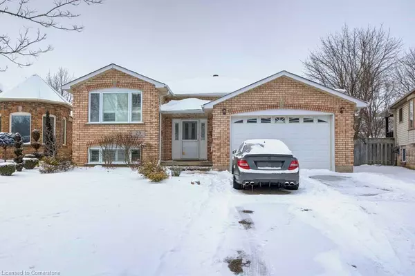 29 Batson Crescent, Brantford, ON N3R 7W8