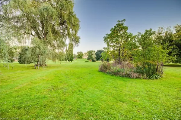 New Hamburg, ON N3A 1M7,498 Fairview Street