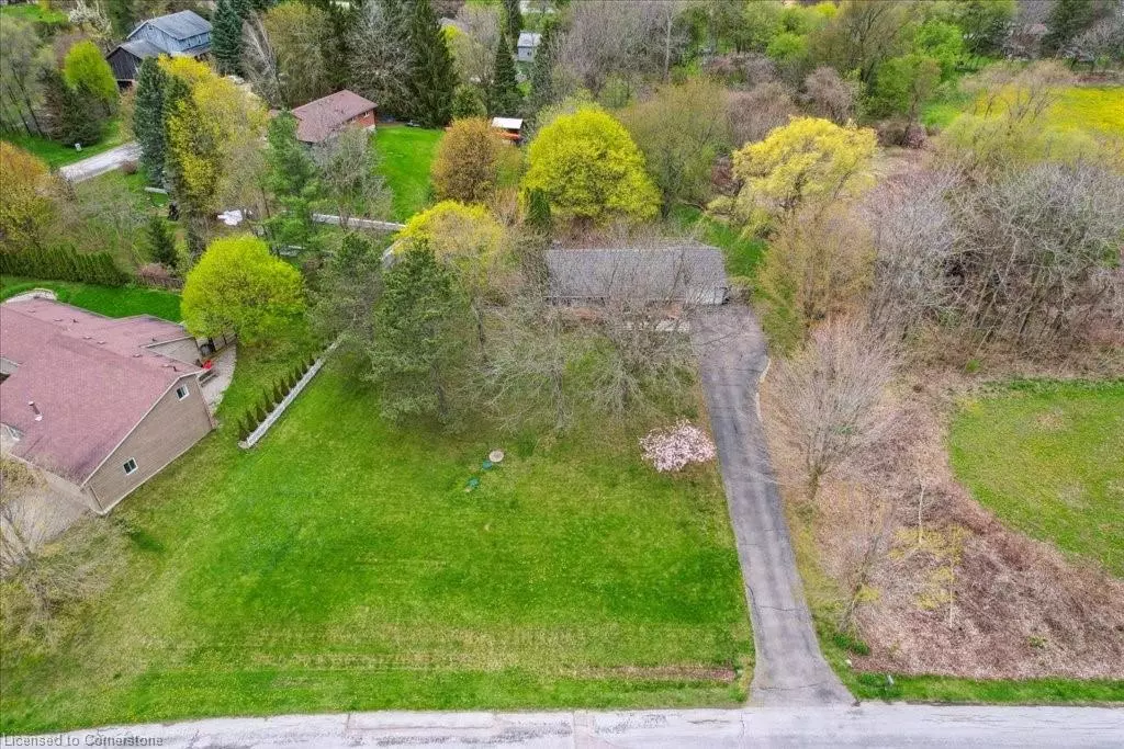 Kitchener, ON N2R 1M1,39 Bannockburn Road