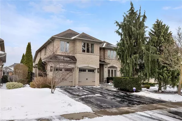 Oakville, ON L6M 3C5,2224 Carpenters Circle