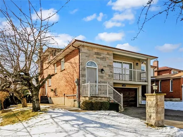 Mississauga, ON L4W 3Y9,4479 Shelby Crescent