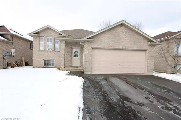 60 Donegal Drive, Brantford, ON N3T 6L2