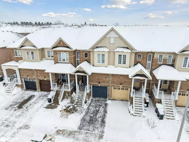 74 Luisa Street, Bradford, ON L3Z 0P1