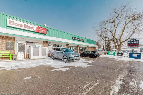 Elora, ON N0B 1S0,16 Mill Street E #3