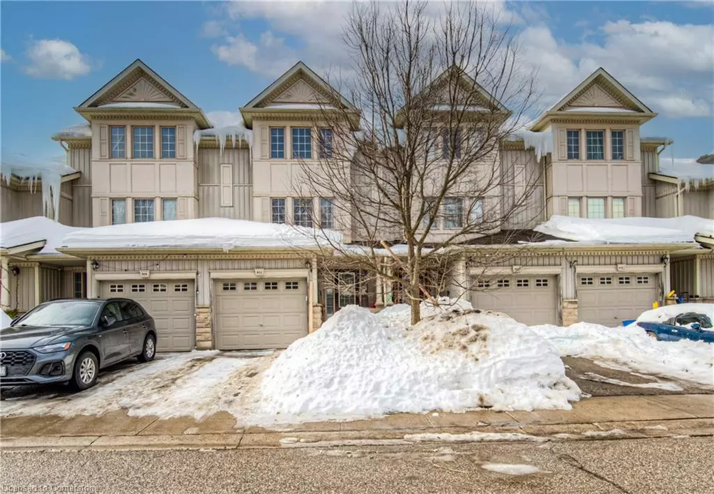 Kitchener, ON N2E 4K4,110 Activa Avenue #B13