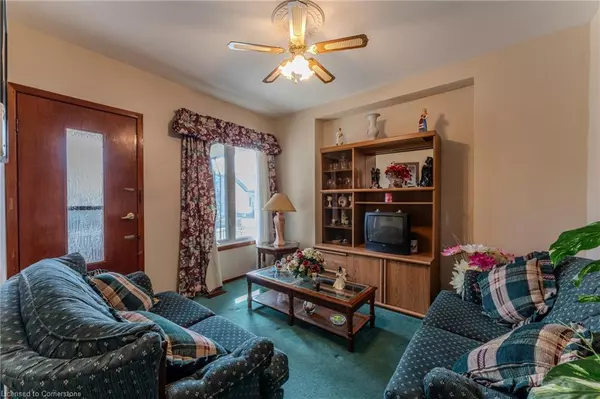 Hamilton, ON L8L 5R5,33 Clyde Street